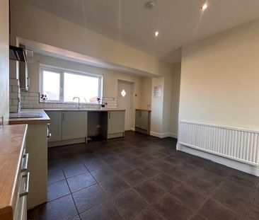 Springfield Lane, Leeds, Morley - Photo 4