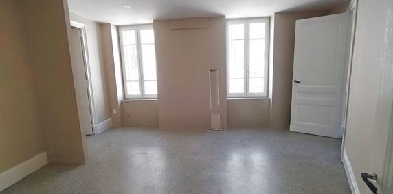 : Appartement 90 m² à Feurs - Photo 2