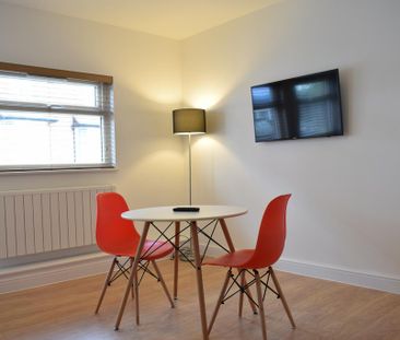 1 bedroom flat to rent - Photo 2