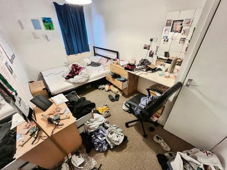 3 bedroom apartment to rent - Photo 2