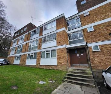 The Martindales, Crescent Road, Luton, LU2 - Photo 1