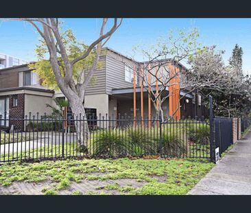 Furnished studio apartment on the top floor (more secure and bigger... - Photo 5