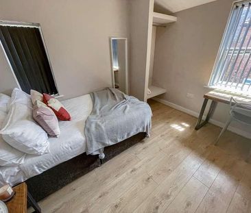 Channell Road, L6 - Photo 5