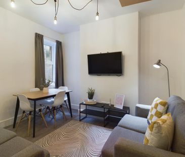 4 bedroom house to rent - Photo 1