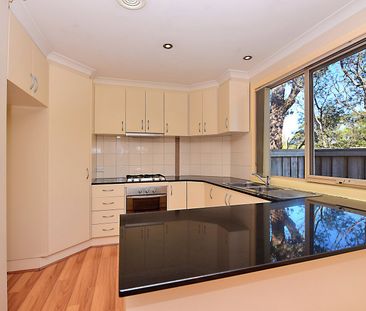 Spacious 3-Bedroom Townhouse with Outdoor Entertaining - Photo 1