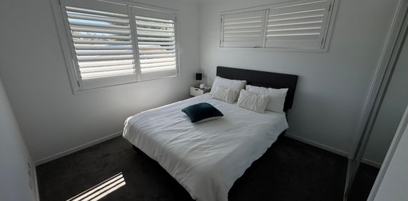 Runaway Bay - Photo 2