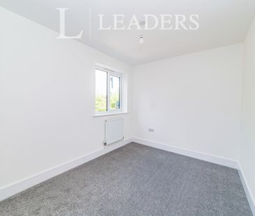 4 bedroom house to rent Maypole Road, Ashurst Wood, RH19 - Photo 4