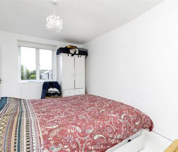 An outstanding duplex flat with roof terrace in a superb central Ba... - Photo 5