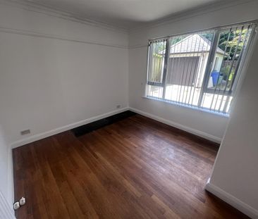 Apt 1 546 Antrim Road, - Photo 3