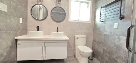 For Lease - 337 Carruthers Avenue Unit# Entire, Newmarket, Ontario - Photo 5