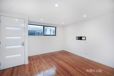 7/14 Collins Avenue, Altona North VIC 3025 - Townhouse For Rent | Domain - Photo 3