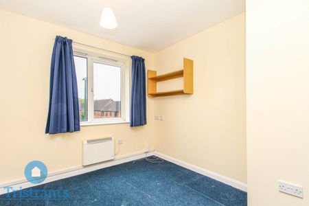 References Pending - 1 bed Apartment - Photo 4