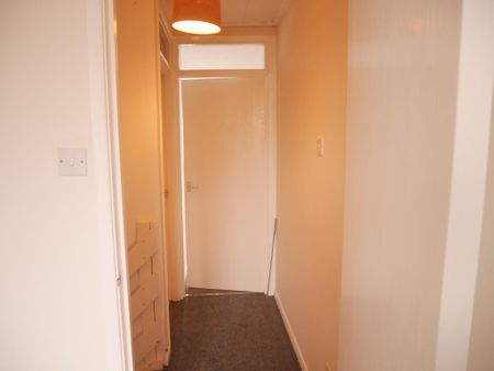 2 bedroom semi-detached house to rent - Photo 2
