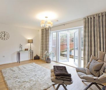 3 bedroom terraced house to rent - Photo 2