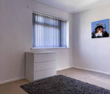 Charnwood Crescent - Photo 4