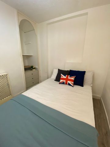 Studio Flat, Queensbury Road, HA0 - Photo 2