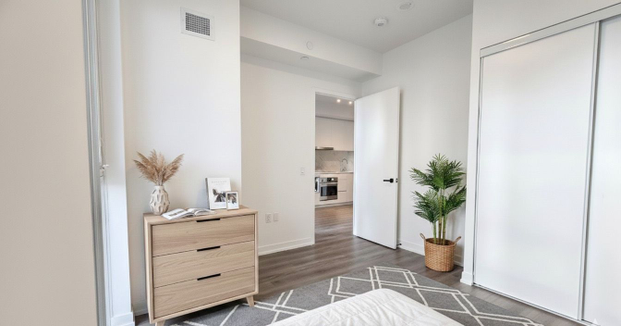 For Lease - 8 Interchange Way Unit# 811, Vaughan, Ontario - Photo 1