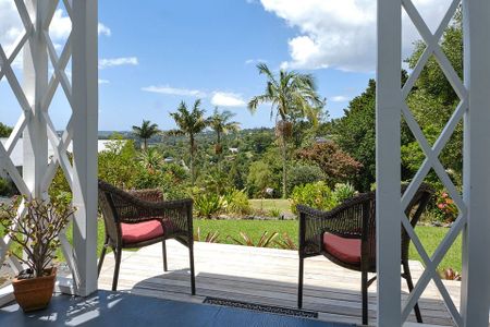 Fully Furnished Character Home - Photo 5