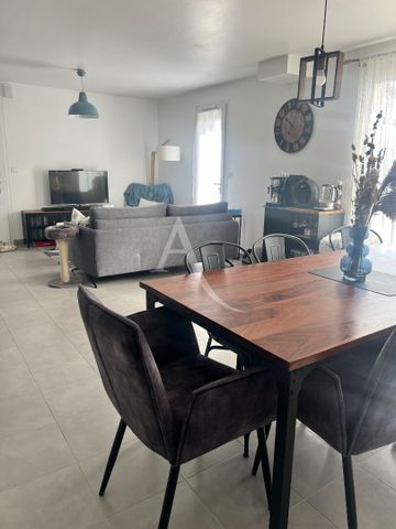Location maison 3 pièces, 73.00m², Chaniers - Photo 3