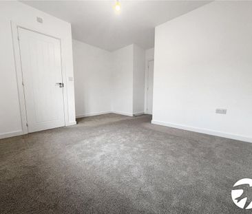 3 bedroom end of terrace house to rent - Photo 2