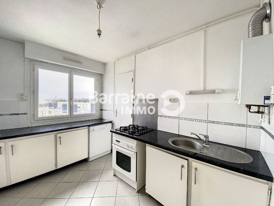 Location appartement à Brest, 2 pièces 46.74m² - Photo 1