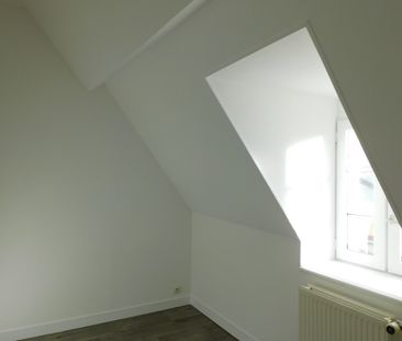 Location Appartement 2 pièces 51m² BAYEUX 14400 - Photo 2