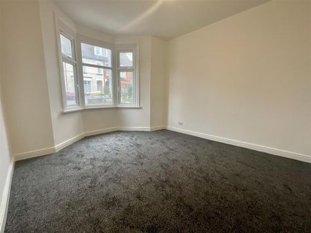 4 bedroom terraced house to rent - Photo 3