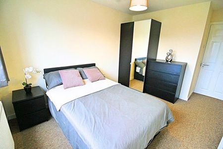 1 bedroom in a house share to rent - Photo 5