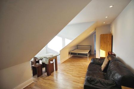 1 bedroom property to rent - Photo 2