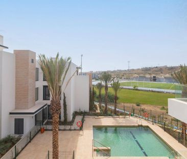 2 room luxury Apartment for rent in Estepona, Spain - Photo 3
