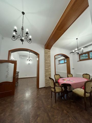 Vila deosebita de inchiriat - Constanta Centru - Fotografie 2