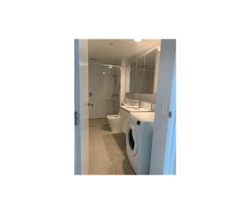 Modern One Bedroom, One Study Room Apartment in Southbank's Marco B... - Photo 3