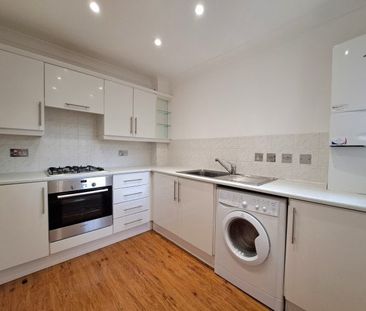 Penn Hill Avenue, Poole - Photo 3