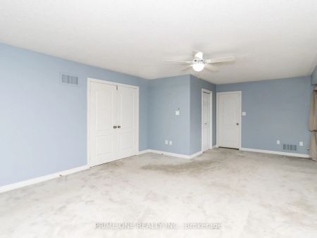 Property For Lease | W8491722 - Photo 4