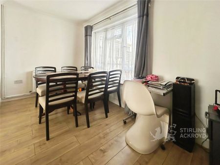 Sutton Road, Camberley, Surrey, GU15 4AH - Photo 5