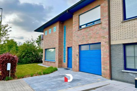 Ruime half open woning met 3 slaapkamers en prachtige tuin - Photo 5