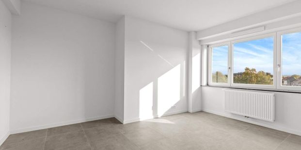 Appartement te huur in Ronse voor € 815 met 2 slaapkamers - Photo 1