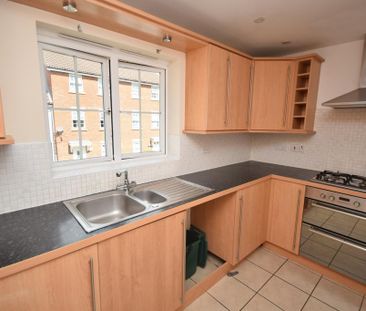 3 bedroom coach house to rent - Photo 6