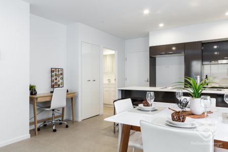 2bed 2 bath unit in immaculate condition - Photo 3