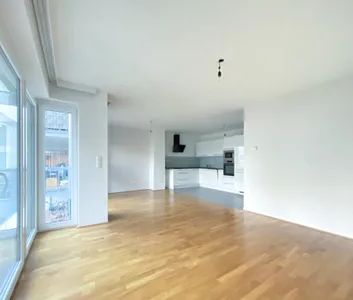 Stadlau U2 - Neuwertige & moderne Wohnung mit Top Ausstattung & 5,6 m² Innenhof-Balkon, nur 4 Gehminuten zur U2, ruhig - Photo 2