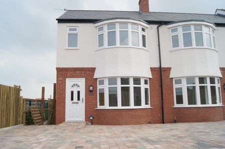 2 bedroom house to rent - Photo 3