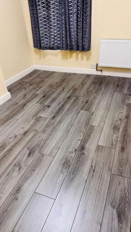 Stoke-on-trent, ST4 - Photo 2