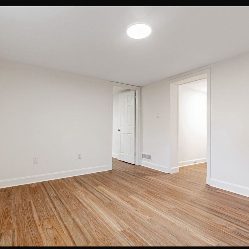 For Lease - 26 Reid Manor, Toronto, Ontario - Photo 1