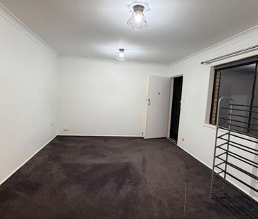 2 Bedroom Bayside Living - Photo 2