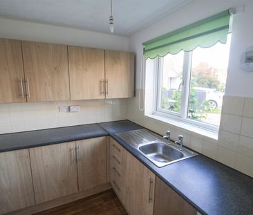 Manor Way Ormesby, Great Yarmouth - Photo 2