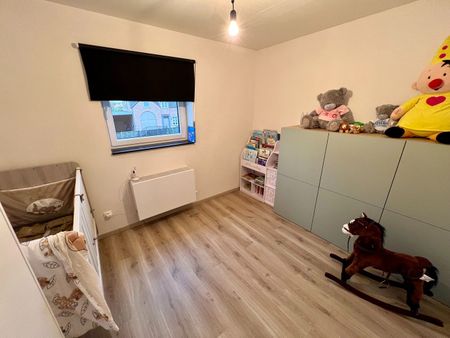 Ruime, recente woning met 3 slaapkamers te huur! - Foto 3