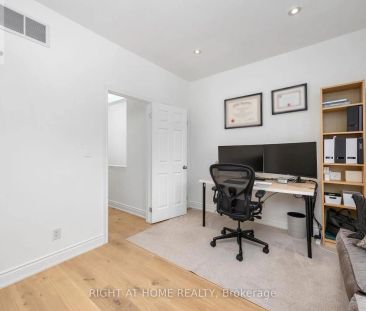 1011 DUNDAS STREET E - Photo 3