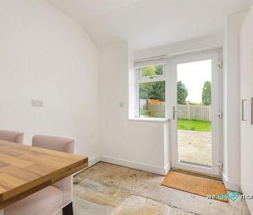 4 bedroom semi-detached house to rent - Photo 4