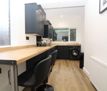 1 bedroom in a house share to rent - Photo 5