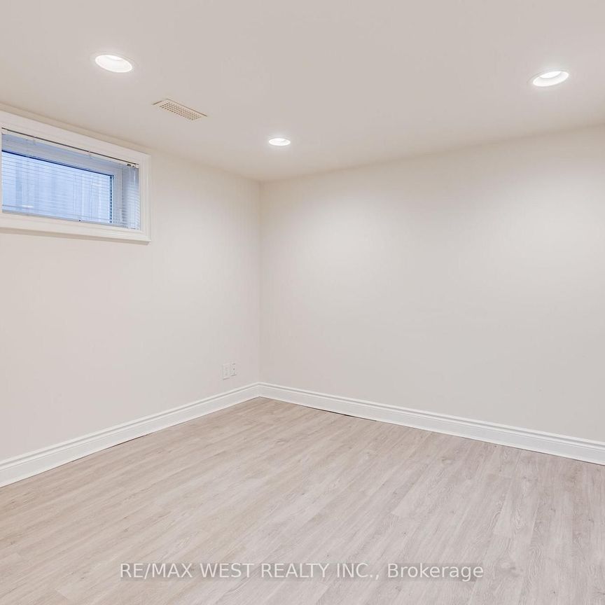 For Lease - 606 Conacher Drive Unit# Lower, Toronto, Ontario - Photo 1